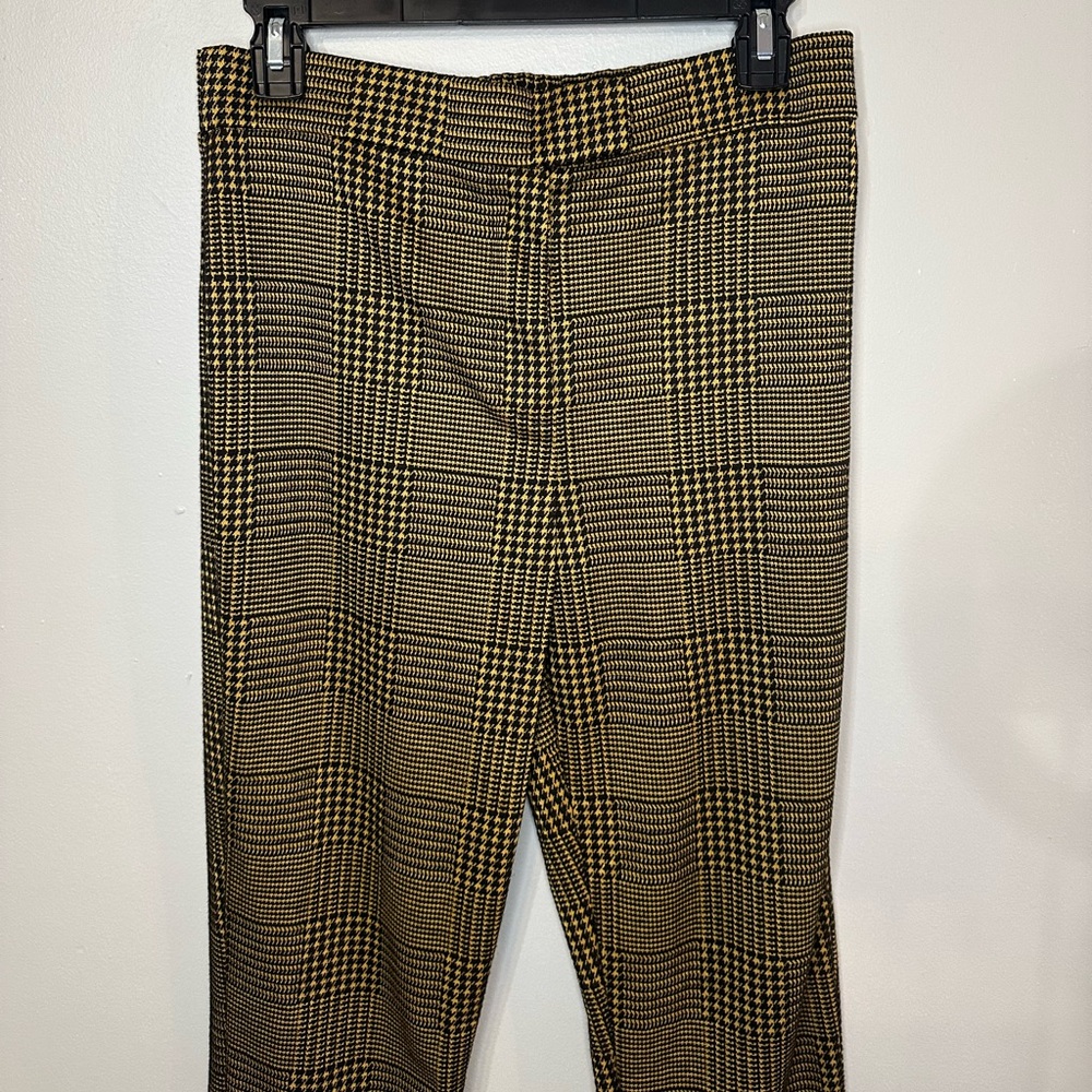 black and yellow Wild Fable patterned pants!
